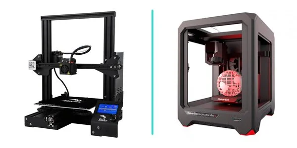 Impressora 3D aberta e impressora 3D Fechada